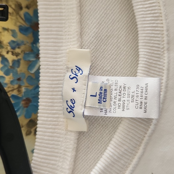 Sweatshirt - Picture 3 of 3